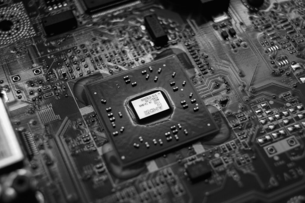Why Choose an Authorized Semiconductor Distributor Over Traders? – Complete OEM Guide