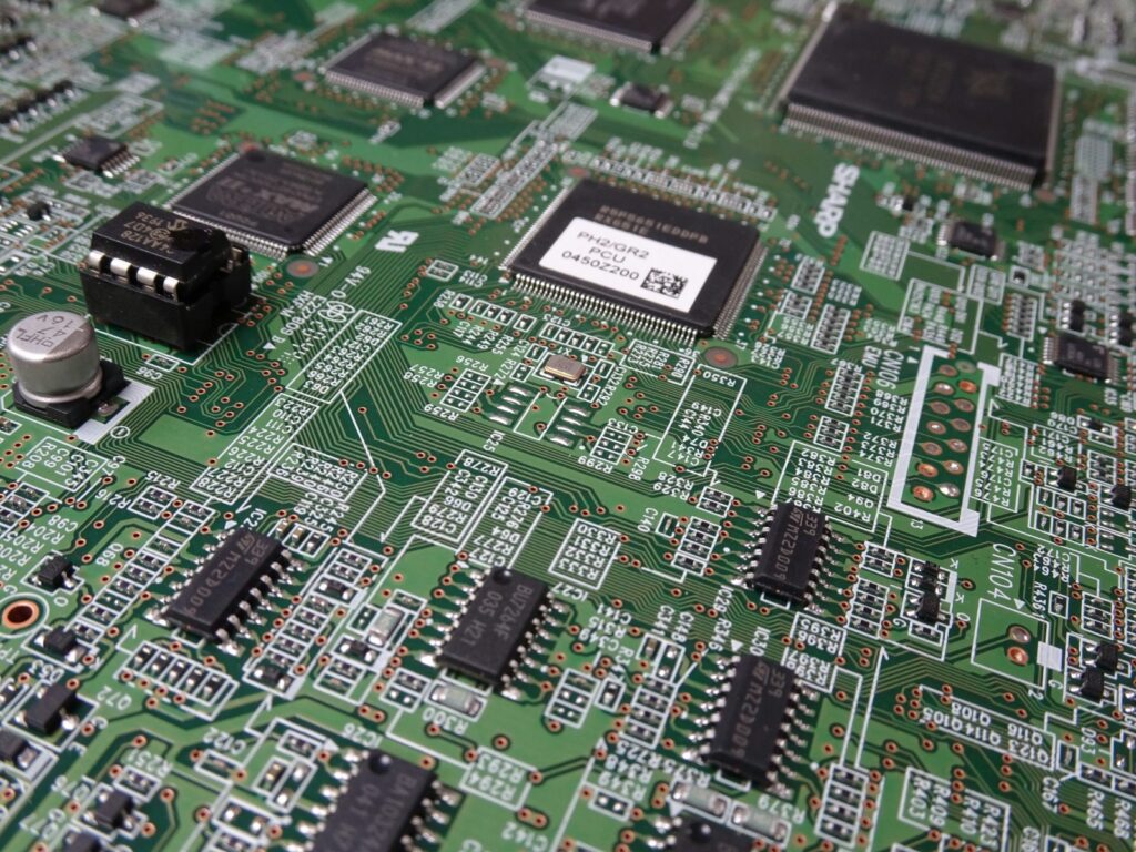 Semiconductor Supply Chain Challenges & How OEMs Can Overcome Them – Complete 2026 Guide